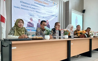 MAN 2 Majalengka Jadi Tuan Rumah Bimtek Penyusunan SOP Madrasah